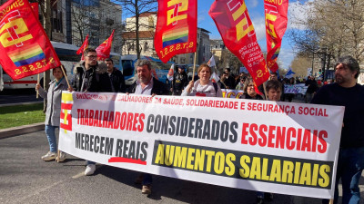 Manifestação do Sindicato dos Trabalhadores da Saúde, Solidariedade e Segurança Social (STSSSS).