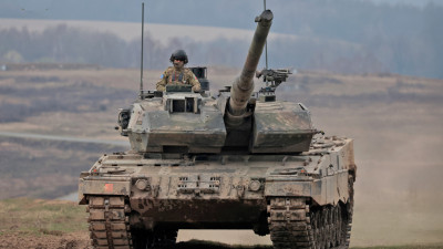 tanque em exercício militar