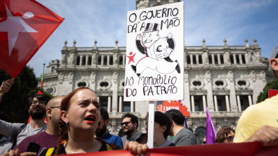 cartaz no 1º de Maio