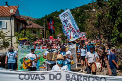 Foto extraída da página de Unidos Em Defesa de Covas do Barroso / Facebook