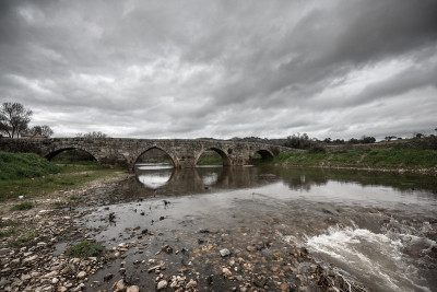Ponte Velha sobre o rio Ponsul. Idanha-a-Velha.