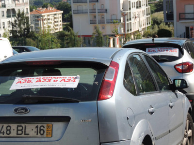 Protesto contra as portagens. Foto de Plataforma P'la Reposição das SCUTS A23 e A25﻿/Facebook.