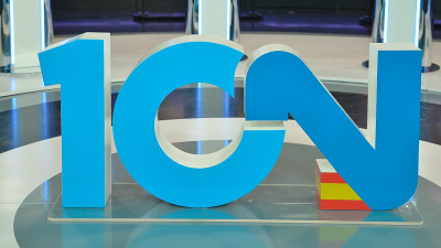 Cenário do debate eleitoral televisivo em Espanha. Novembro de 2019.