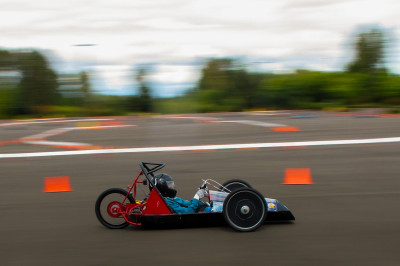 carro elétrico em corrida
