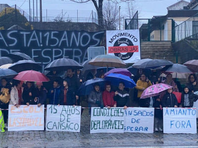 Protesto contra o amianto nas escolas. Janeiro de 2020.