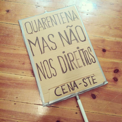 Cartaz de protesto do CENA-STE. Foto do facebook do sindicato.