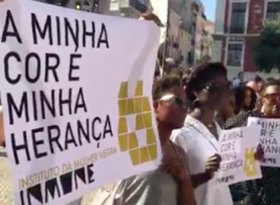 "A minha cor é minha herança", faixa do IMUNE em manifestação realizada em Lisboa a 15 de setembro de 2020