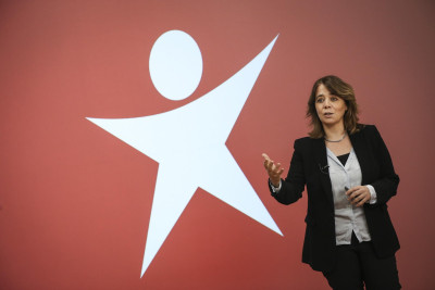 O Governo “prometeu que iria alterar a estratégia de testagem, mas em vez de o fazer criou uma task force para pensar os critérios".