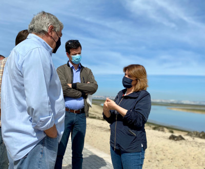 Catarina Martins na praia do Samouco - Foto esquerda.net