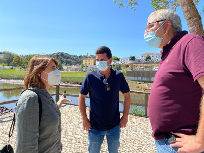 Catarina Martins com os cabeças de lista de Câmara e Assembleia Municipal de Odemira - Foto Andreia Quartau