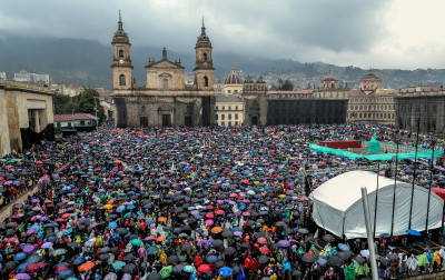 Greve Geral na Colômbia, Praça Bolívar em Bogotá, 21 de novembro de 2019 – Foto de Diego Bauman/Epa/Lusa