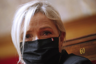 Marine Le Pen, líder do partido de extrema-direita União Nacional no parlamento francês. Foto de YOAN VALAT/EPA/Lusa.