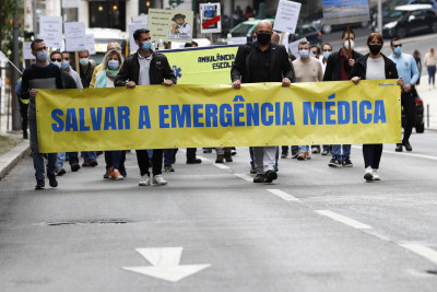 “Queremos trabalhar. Eles não nos estão a deixar. E o mais grave é que lidamos com vidas humanas".
