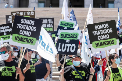 Manifestação nacional de bancários. Julho de 2021. Foto de ANTÓNIO COTRIM/LUSA.