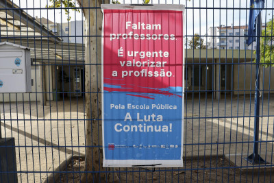 Centro Escolar Quinta das Flores, em Coimbra, encerrado por causa da greve de professores. Foto de  PAULO NOVAIS/LUSA.