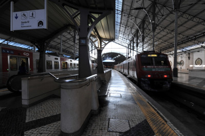 Comboio na estação do Rossio. Foto de Paulete Matos.