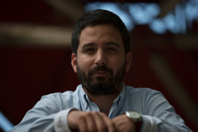 Fabian Figueiredo, candidato do Bloco de Esquerda à Câmara Municipal de Loures. Foto de Vasco Inglez.