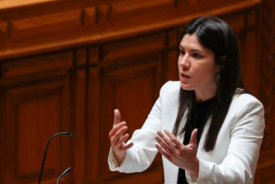 Mariana Mortágua na Assembleia da República.