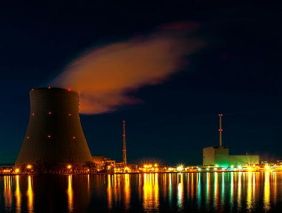 Central nuclear de Isar, que deve ser desmantelada em 2022, na Alemanha, foto de Bjoern Schwarz/Flickr