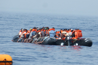 Embarcação com migrantes. Foto do Sea Watch II.