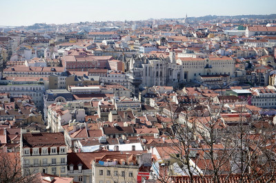 Assembleia Municipal de Lisboa aprovou suspensão parcial do Alojamento Local – Foto de Paulete Matos