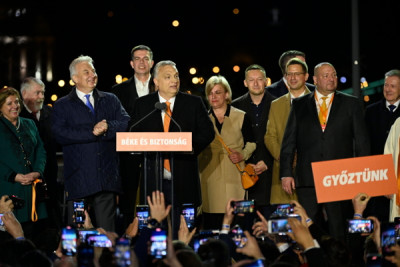 Viktor Órban e o seu partido Fidesz venceram as eleições gerais na Hungria, 3 de abril de 2022 – Foto de Szilard Koszticsak/Epa/Lusa