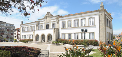 Edifício da Câmara Municipal de Espinho, foto do site municipal