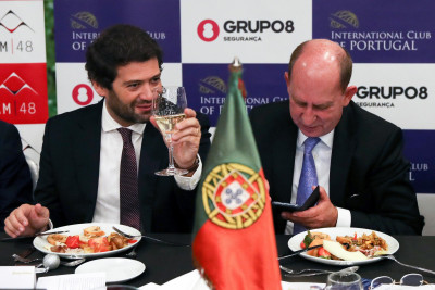  “Apoio financeiro ao Chega? Daqui até às eleições admito muita coisa”, disse Carlos Barbot.