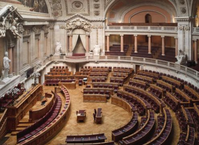 Hemiciclo da Assembleia da República. Foto de Carlos Pombo/Parlamento.pt.