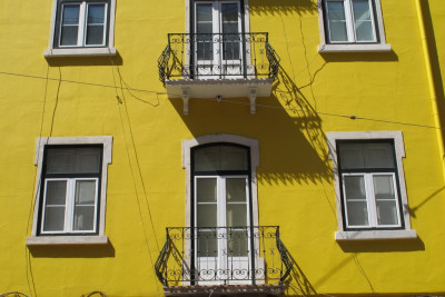 No Alentejo e Algarve, o preço médio das casas aumentou mais de 9% e 10% respetivamente. Foto esquerda.net.