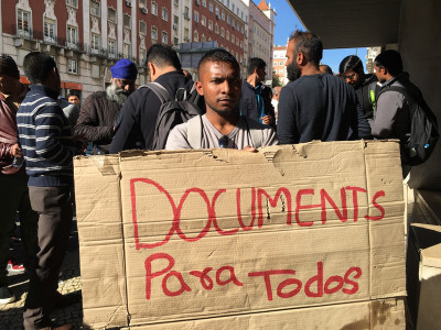 Protesto à porta do SEF em 2017