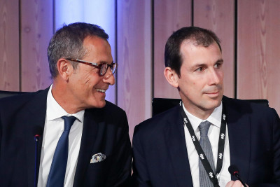 Miguel Stilwell (à direita), em 2019, com António Mexia. Foto de António Cotrim, Lusa.