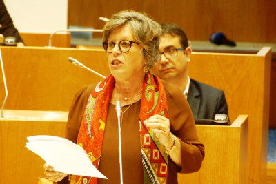 Zuraida Soares no Parlamento dos Açores. Foto esquerda.net.