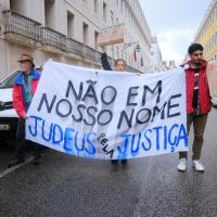 Manifestação em Lisboa contra o massacre na Palestina 