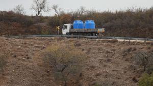 Seca em Castro Marim, camiões da Câmara transportam água, 22 de novembro de 2019 – Foto de Luís Forra/Lusa