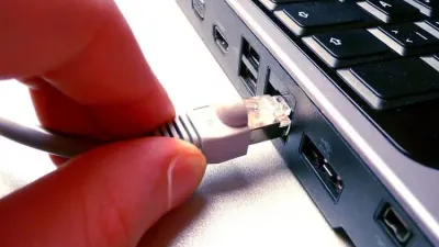 Ligação internet. Foto de photosteve101/Flickr.