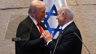 Trump e Netanyahu na sessão do parlamento israelita