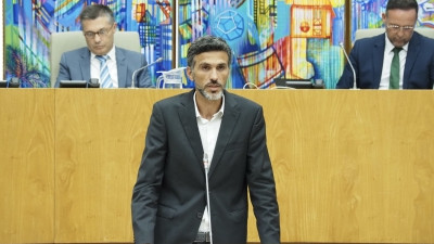 António Lima no parlamento regional dos Açores.