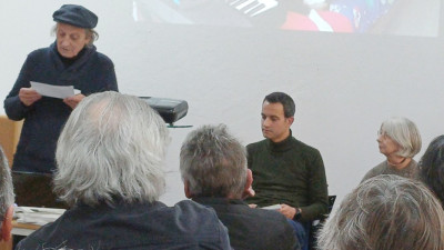 Júlio Henrique, editor e amigo do Miguel durante a sua intervenção, junto ao filho Tiago e a sua irmã Luísa Teotónio Pereira