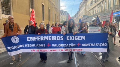 Enfermeiros em manifestação