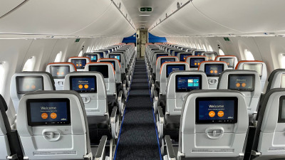 interior de avião comercial