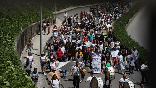 Marcha em Viseu contra o encerramento das urgências pediátricas noturnas