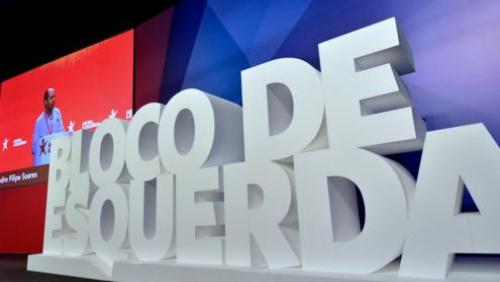 Direto: Debate entre moções apresentadas à XII Convenção