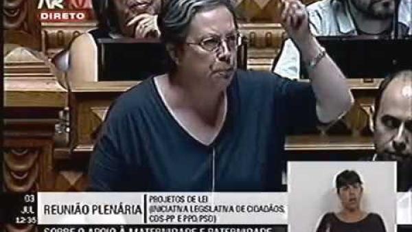 Querem penalizar as mulheres que recorrem ao aborto