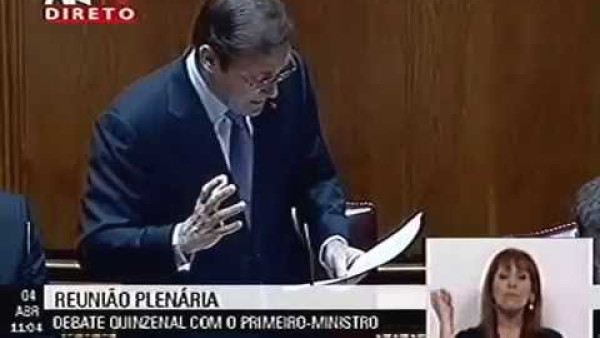 Semedo vs. Passos: "O Governo só tem cortes para apresentar ao povo