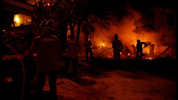 incêndio