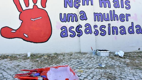 Mural contra a violência doméstica.