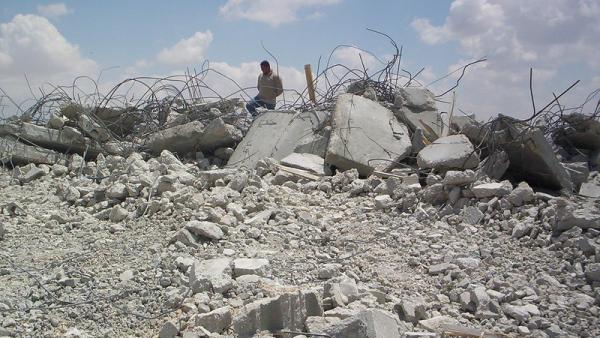 Casa palestiniana destruída em Jerusalém Leste. Maio de 2005.
