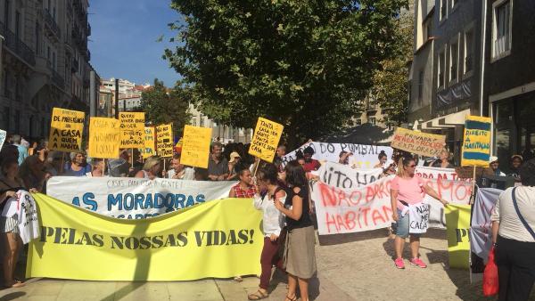 Manifestação pelo direito à habitação, setembro de 2018, Lisboa. Foto esquerda.net.