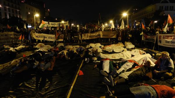 concentração no Martim Moniz pela “Paz no Médio Oriente - Palestina Independente”.